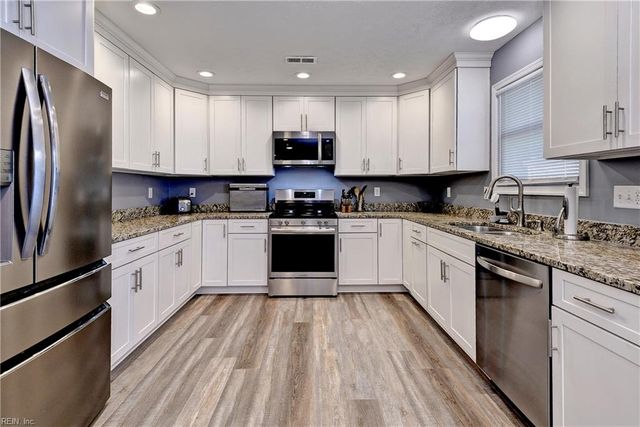 6139 Lamberth LN, Gloucester, VA 23061