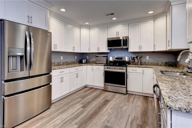 6139 Lamberth LN, Gloucester, VA 23061