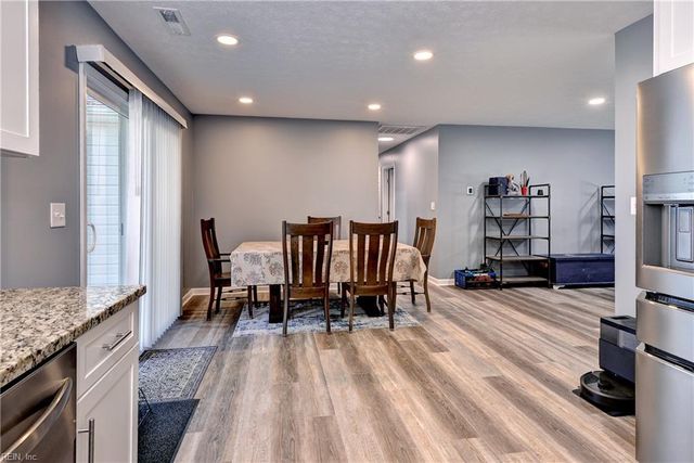 6139 Lamberth LN, Gloucester, VA 23061