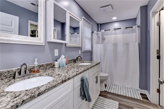 6139 Lamberth LN, Gloucester, VA 23061