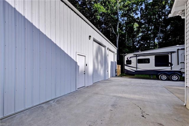 6139 Lamberth LN, Gloucester, VA 23061