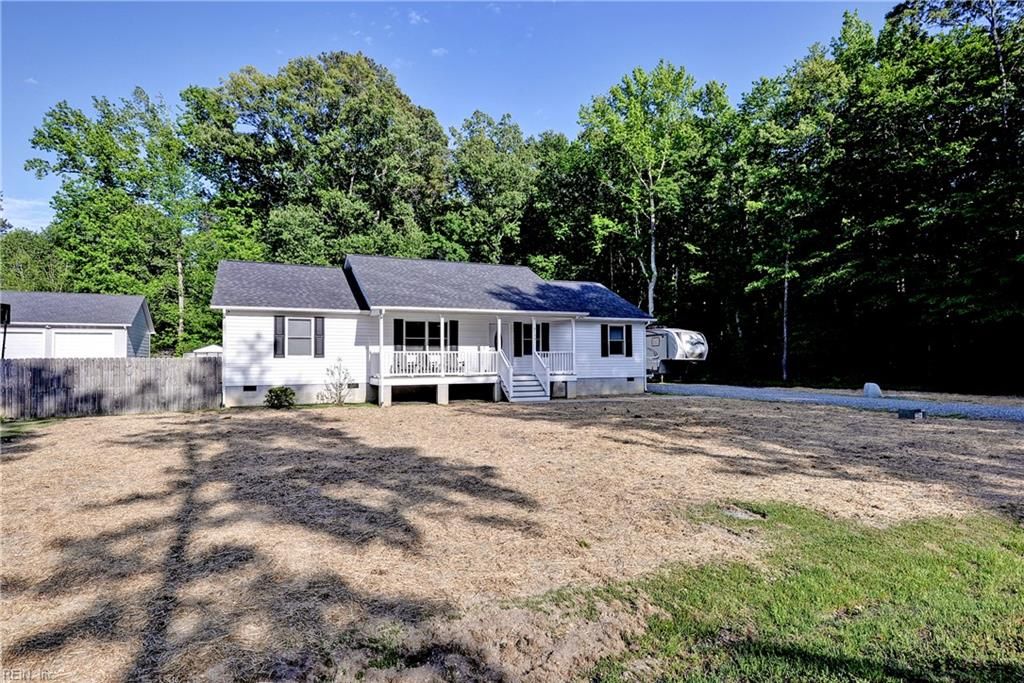 6139 Lamberth LN, Gloucester, VA 23061