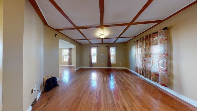 101 Magoun Ave 101, Medford, MA 02155