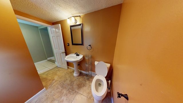 101 Magoun Ave 101, Medford, MA 02155