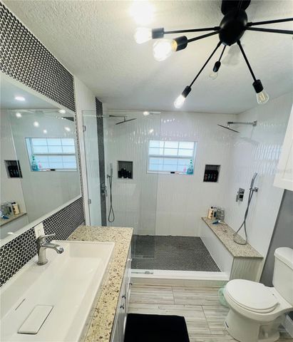 7301 N DIXON AVENUE B, Tampa, FL 33604