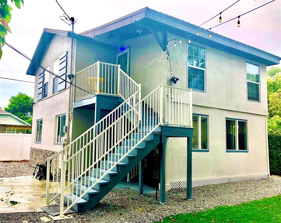 7301 N DIXON AVENUE B, Tampa, FL 33604