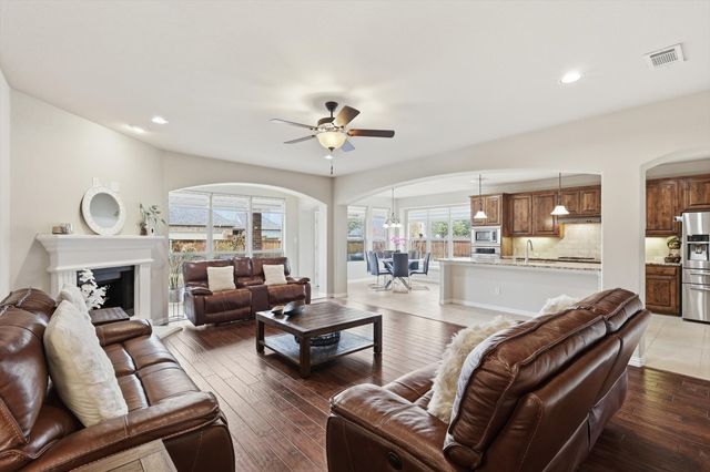 11589 Geranium Drive, Frisco, TX 75035