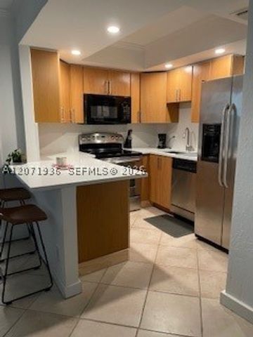 1050 SE 15th St 202, Fort Lauderdale, FL 33316