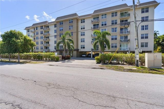 1050 SE 15th St 202, Fort Lauderdale, FL 33316