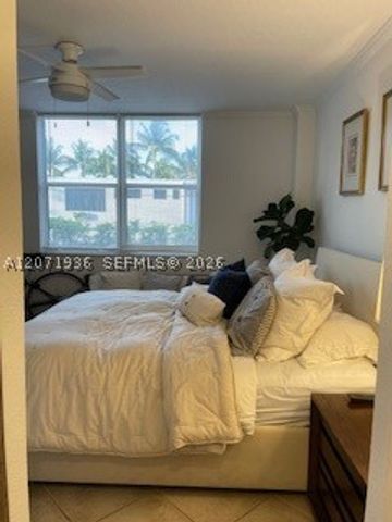 1050 SE 15th St 202, Fort Lauderdale, FL 33316