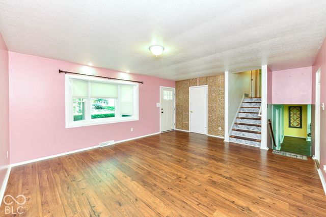2249 Hogan Drive, Indianapolis, IN 46229