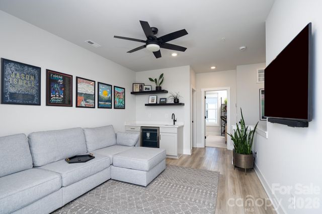 5018 Tiny Lane, Charlotte, NC 28203