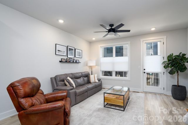 5018 Tiny Lane, Charlotte, NC 28203
