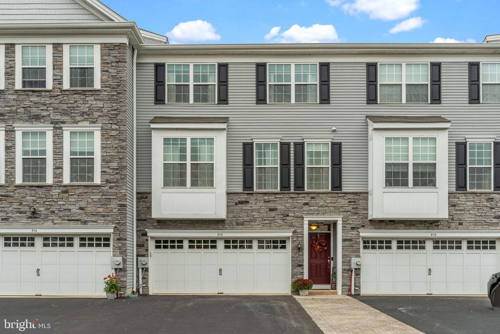 313 CHESTNUT CT, Langhorne, PA 19047