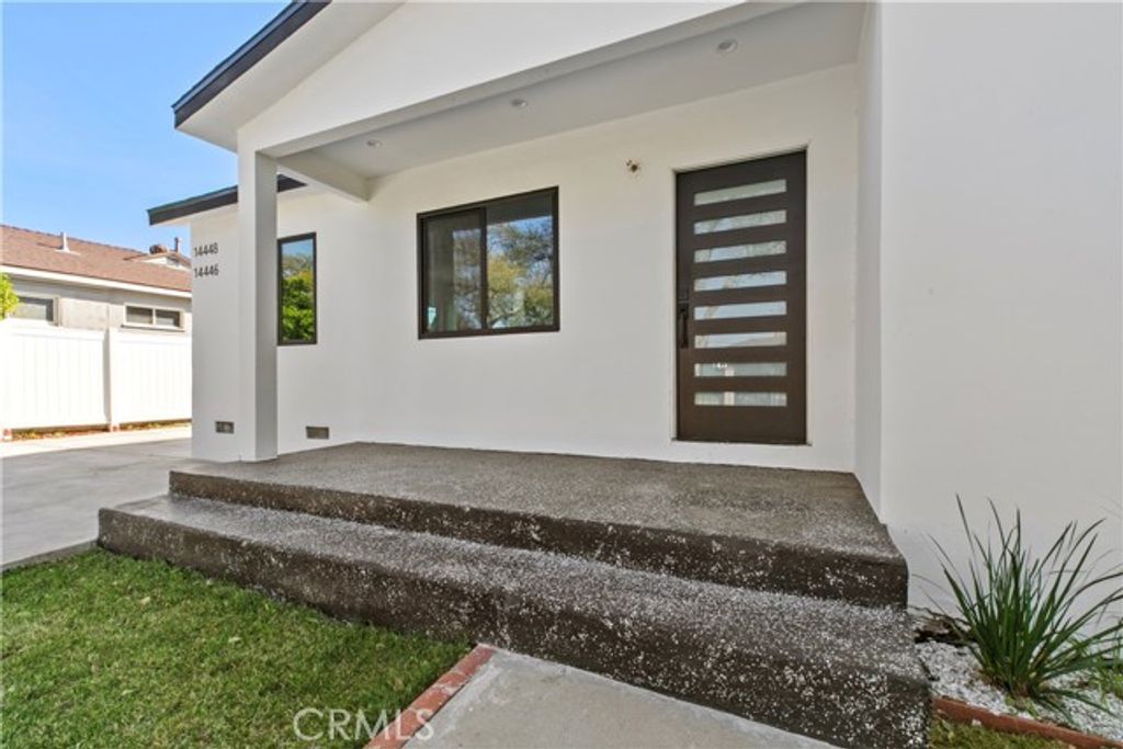 14448 Pinney Street, Arleta (los Angeles), CA 91331