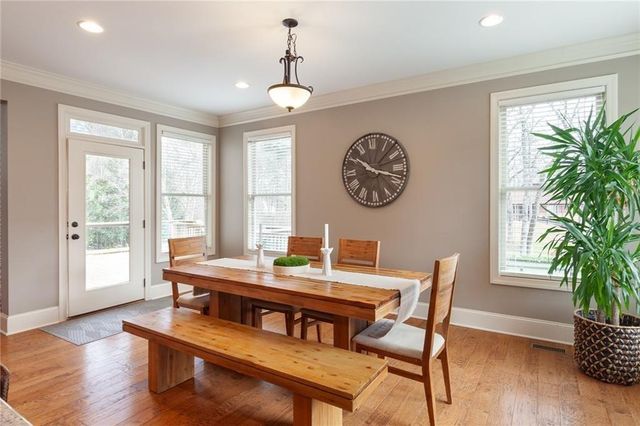 155 Cochran Farms Drive, Roswell, GA 30075