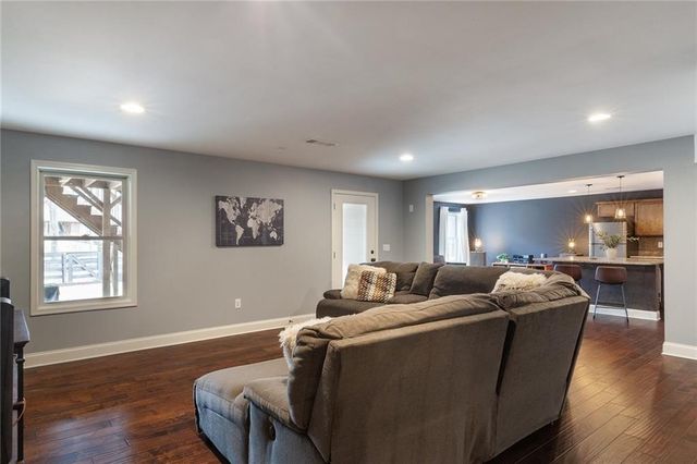 155 Cochran Farms Drive, Roswell, GA 30075