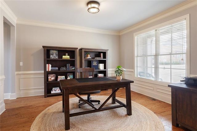 155 Cochran Farms Drive, Roswell, GA 30075