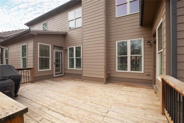 155 Cochran Farms Drive, Roswell, GA 30075