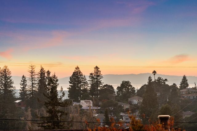 4671 Stauffer Pl, Oakland, CA 94619