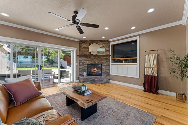 1679 NE Terrace Drive, Grants Pass, OR 97526