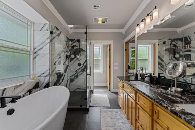 1679 NE Terrace Drive, Grants Pass, OR 97526