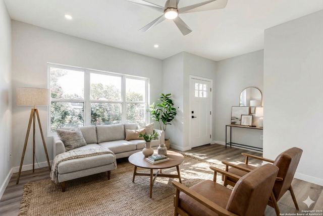 811 Nevada St Unit 2, San Antonio, TX 78203