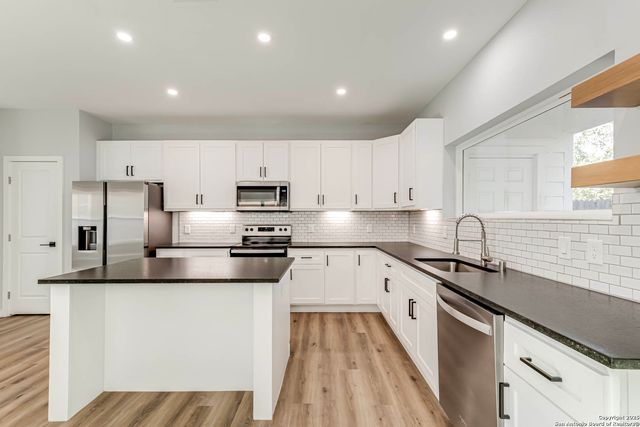 811 Nevada St Unit 2, San Antonio, TX 78203