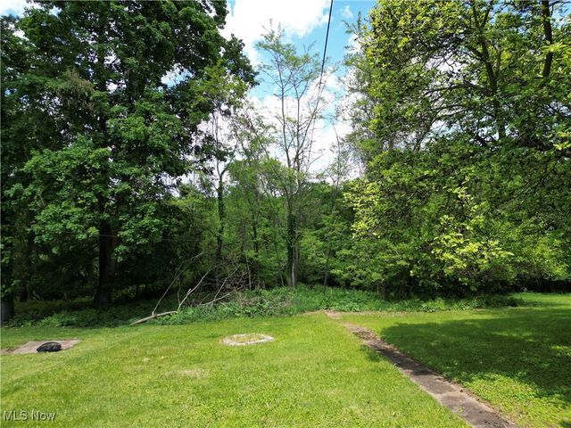 2717 Cleveland Avenue, Steubenville, OH 43952