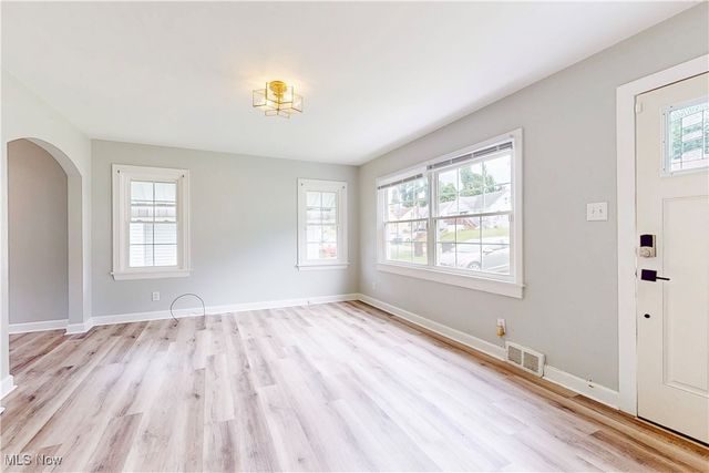 2717 Cleveland Avenue, Steubenville, OH 43952