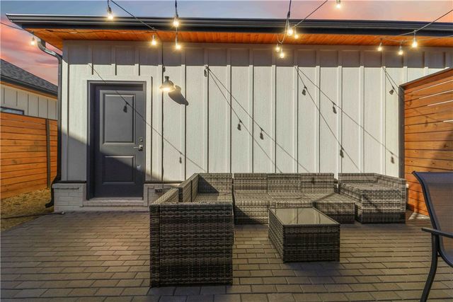 1149 NE Monroe Street, Bentonville, AR 72712