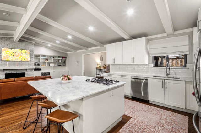 10111 Shadyview Drive, Dallas, TX 75238