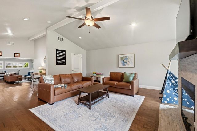 10111 Shadyview Drive, Dallas, TX 75238