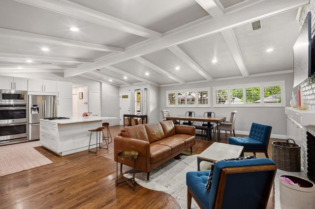 10111 Shadyview Drive, Dallas, TX 75238