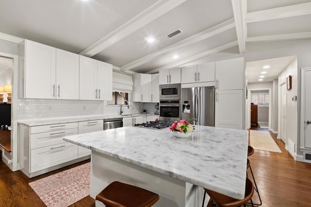 10111 Shadyview Drive, Dallas, TX 75238