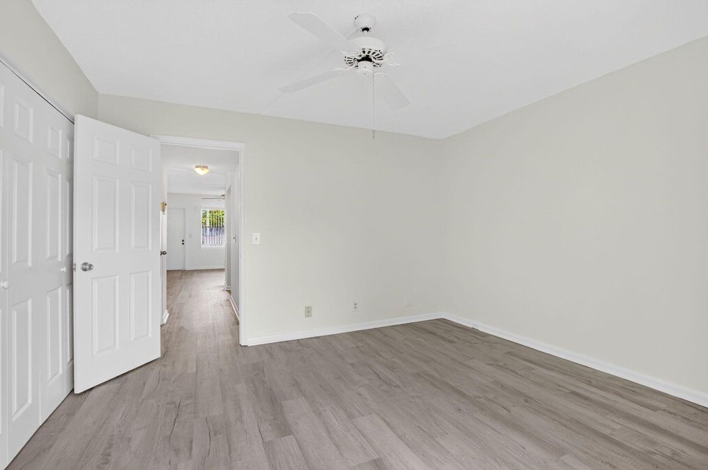 Image 12 of property listing at 63 Dorset B, Boca Raton, FL 33434