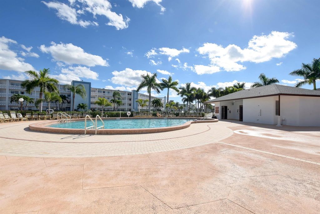 Image 21 of property listing at 63 Dorset B, Boca Raton, FL 33434