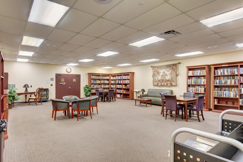 Image 32 of property listing at 63 Dorset B, Boca Raton, FL 33434