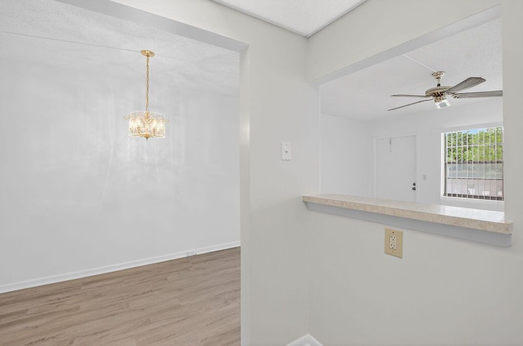 Image 8 of property listing at 63 Dorset B, Boca Raton, FL 33434