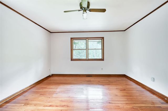 480 Farmers Mills Road, Kent Lakes, NY 10512