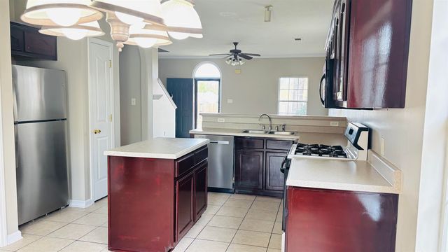 6851 SEASIDE DR, Unincorporated, TN 38018
