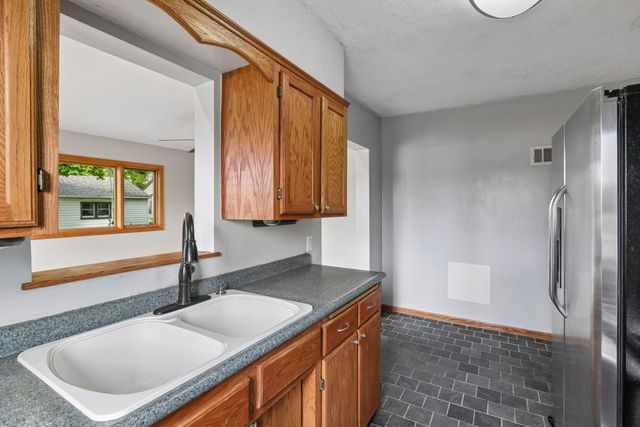 1800 Cleveland Street NE, Minneapolis, MN 55418