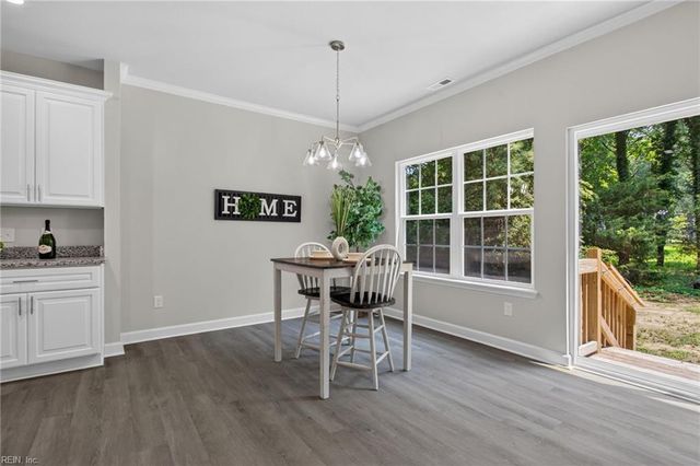121 Parkway DR B, Newport News, VA 23606