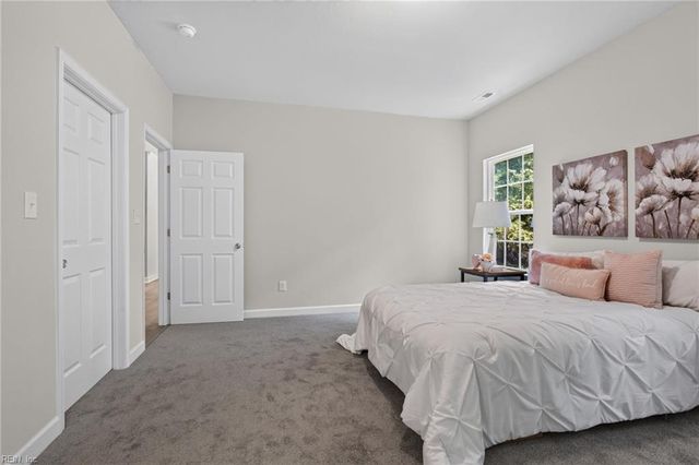 121 Parkway DR B, Newport News, VA 23606