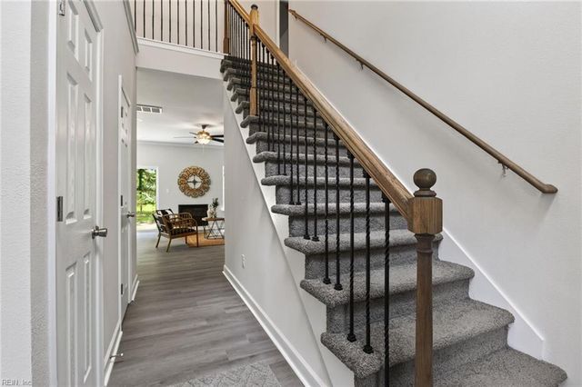 121 Parkway DR B, Newport News, VA 23606