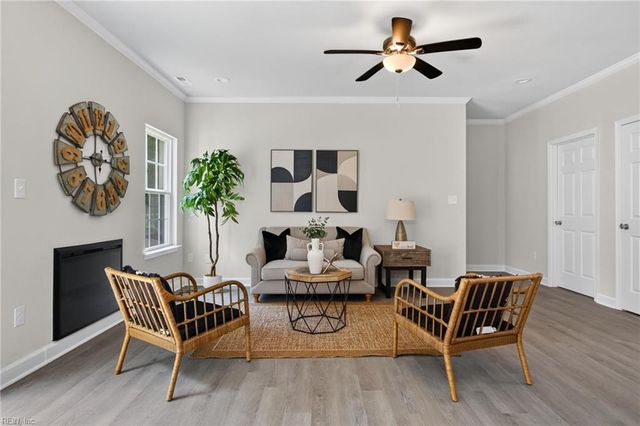 121 Parkway DR B, Newport News, VA 23606