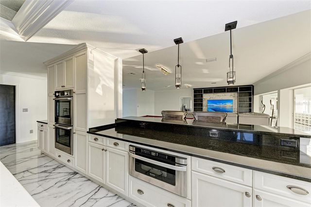 5207 BAY STATE ROAD, Palmetto, FL 34221