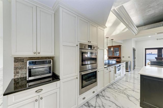 5207 BAY STATE ROAD, Palmetto, FL 34221