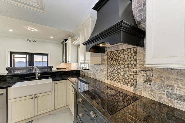 5207 BAY STATE ROAD, Palmetto, FL 34221