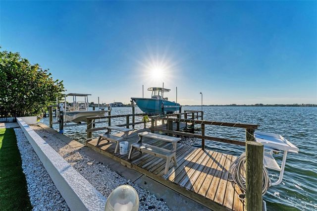 5207 BAY STATE ROAD, Palmetto, FL 34221